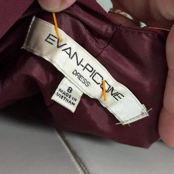 Evan Picone Formal Dress - Picture 6 of 6